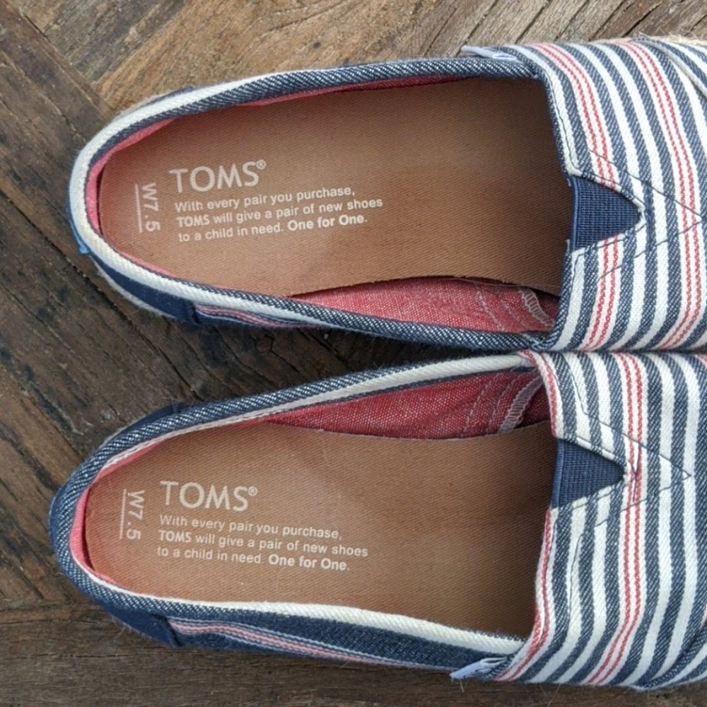 Toms Slip On Woman's 7.5 - Picture 6 of 7